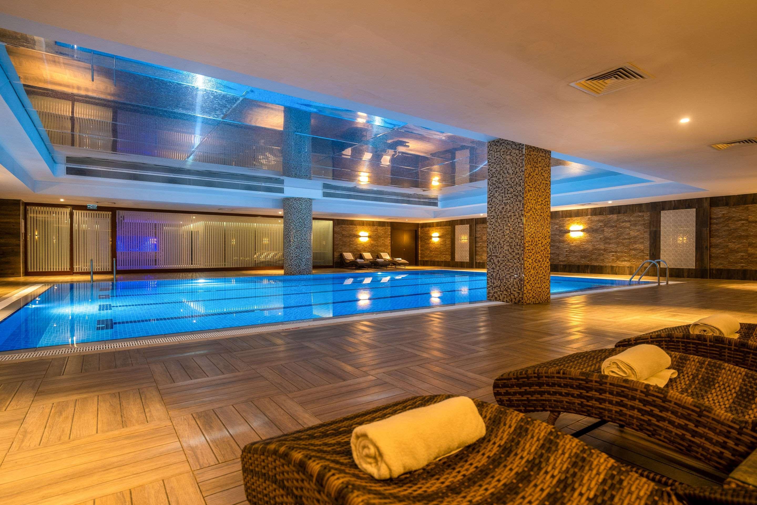 Clarion Hotel Istanbul Mahmutbey Exterior foto