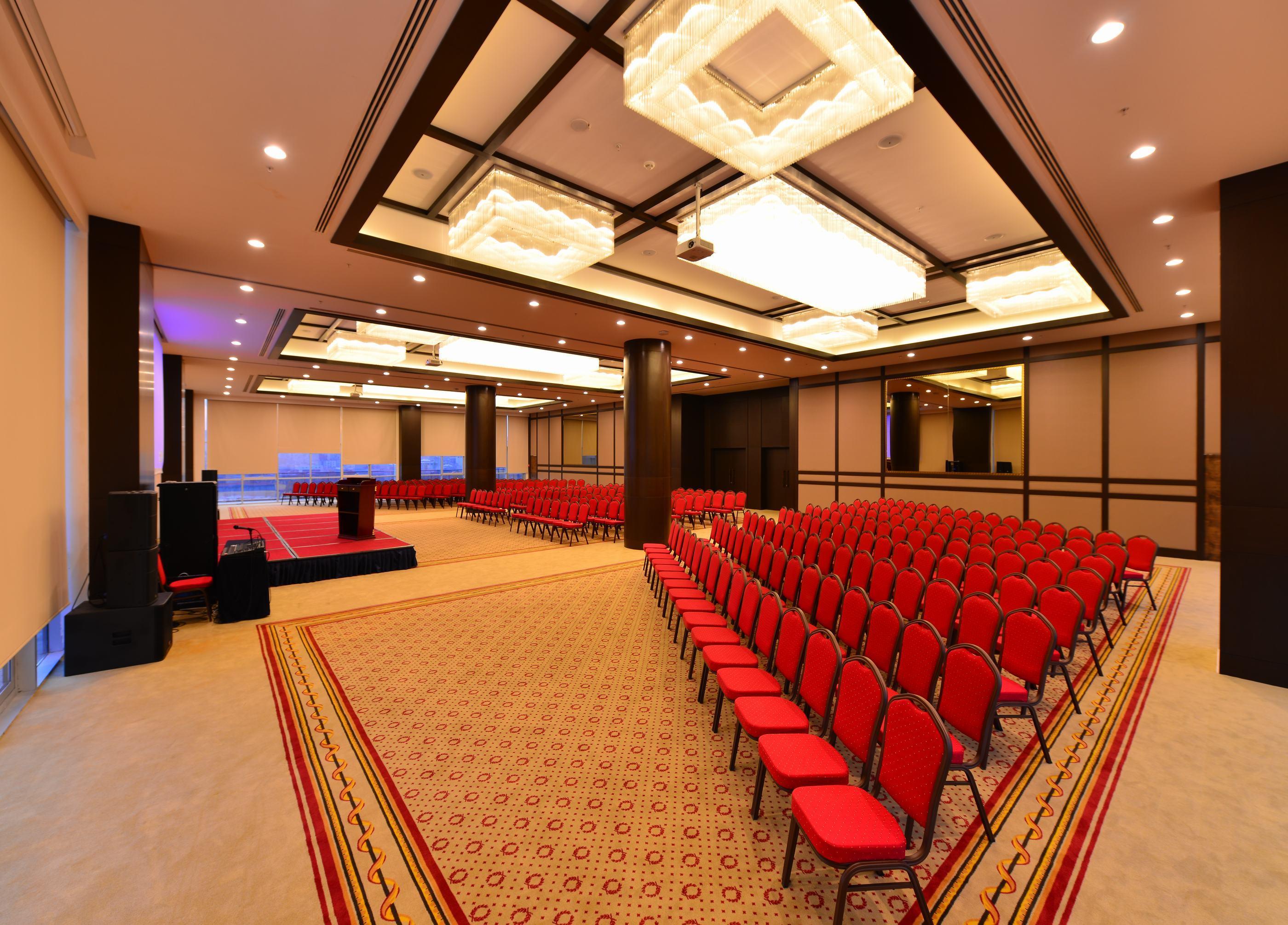 Clarion Hotel Istanbul Mahmutbey Exterior foto